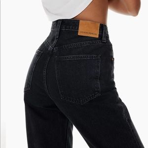 Aritzia Denim Forum The Joni High Rise Loose 32L